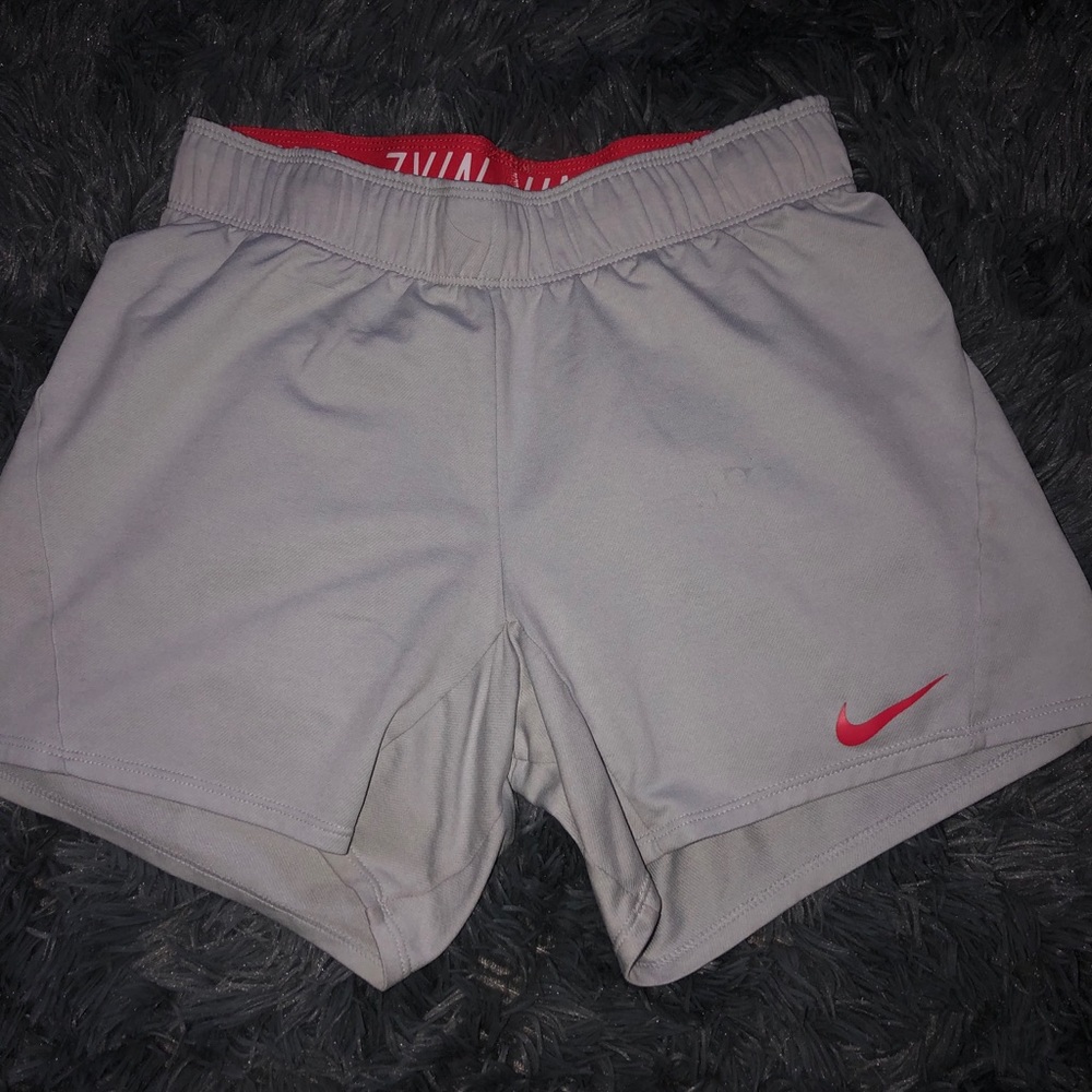 womens nike shorts
